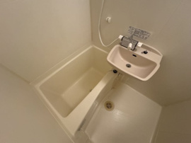 日々の疲れを癒すお風呂付です