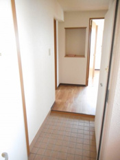 シンプルで使いやすい玄関です