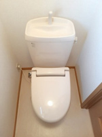 ゆったりとした空間のトイレです