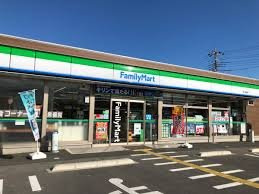 ファミリーマート 熊谷新堀店まで1000m