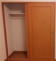 内装は落ち着いています