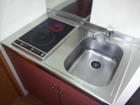 ＩＨ＋ラジエント組み合わせの電気コンロです。