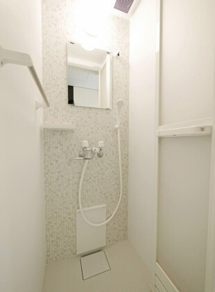 プチハウス2の浴室