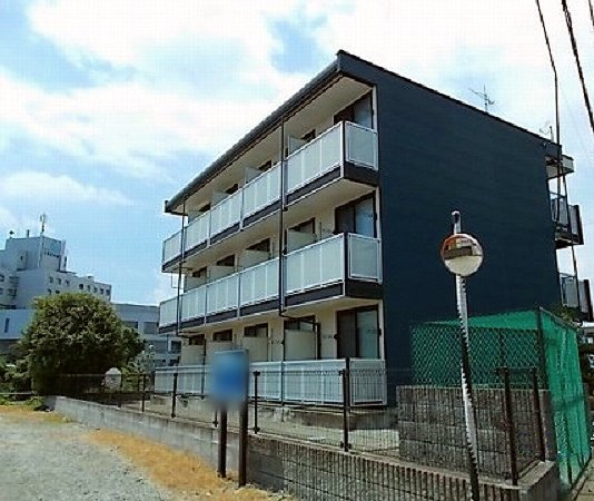 落ち着いた雰囲気の外観です