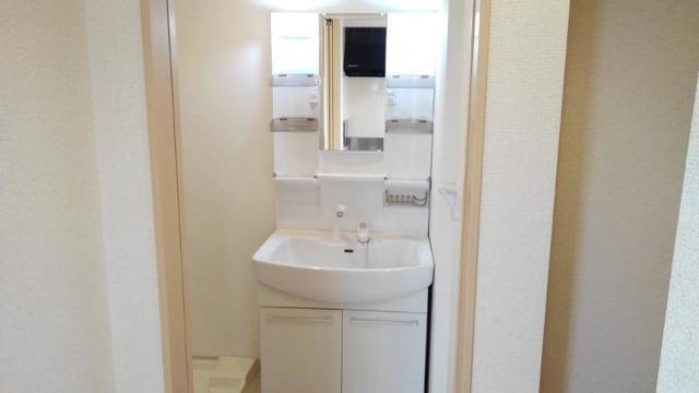 コンパクトで使いやすい洗面所