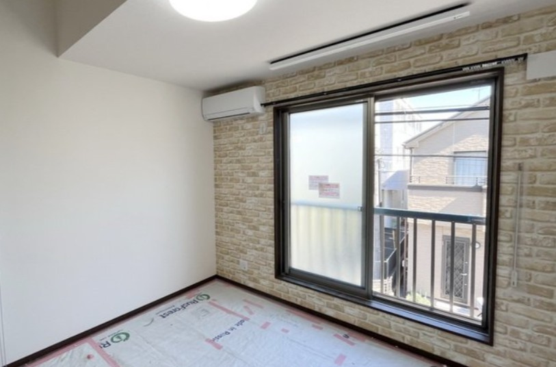 アベニュー小山の洋室