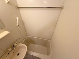 コンパクトで使いやすいお風呂です