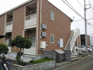 落ち着いた雰囲気の外観です