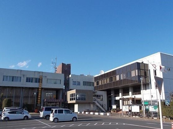 伊奈町役場まで750m