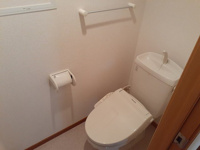 清潔感のあるトイレです