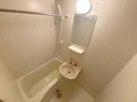 落ち着いた空間のお風呂です