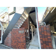 清潔なエントランスです