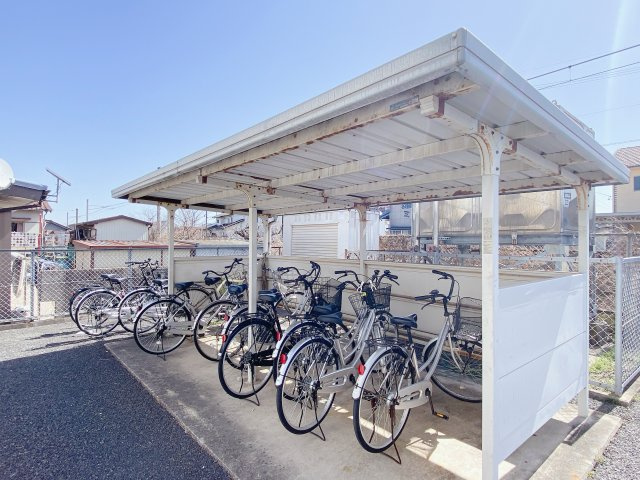 半田市乙川浜側町１丁目　フェリーチェ21の駐輪場