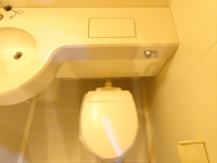清潔感のあるトイレです