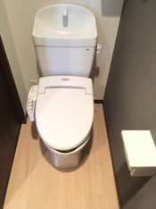 シンプルで使いやすいトイレです