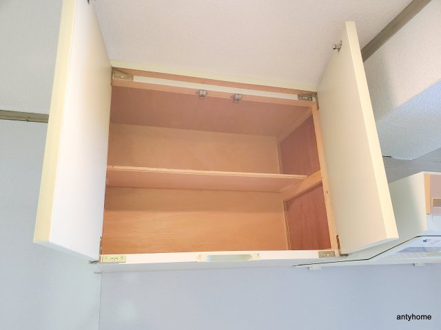 イーズ千里山　仲介手数料無料の収納