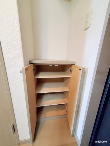 イーズ千里山　仲介手数料無料の収納