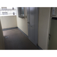 収納もある玄関です