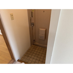 毎日通る玄関はこちらです