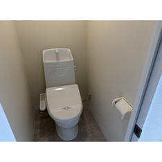 清潔感のあるトイレです