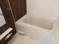 コンパクトで使いやすいお風呂です