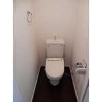 清潔感のあるトイレです
