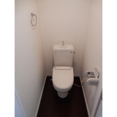 清潔感のあるトイレです