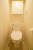 ゆったりとした空間のトイレです