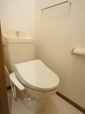 ゆったりとした空間のトイレです
