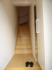 毎日通る玄関はこちらです