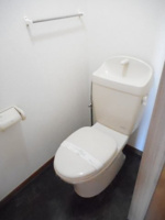清潔感のあるトイレです