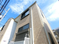 落ち着いた雰囲気の外観です
