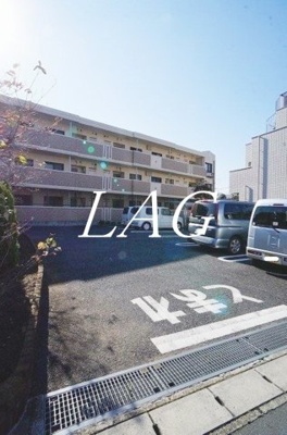 【駐車場】 | Ｏｎｅ’ｓ　ＳｗｅｅｔＨｏｍｅ | 駐車場です。