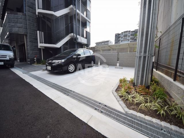 プレサンス北堀江の駐車場|プレサンス北堀江　駐車場