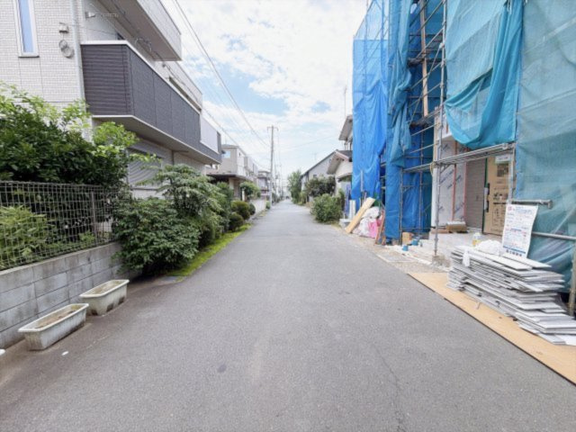 さいたま市大宮区天沼町1期の前面道路含む現地写真