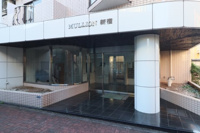 落ち着いたエントランスです