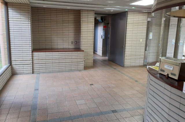ダイアパレス富田林ステーションスクエアのエントランス|エントランスホール