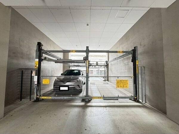 ベレーサ新瑞橋の駐車場|駐車場があるので、車を買う予定の方も安心です