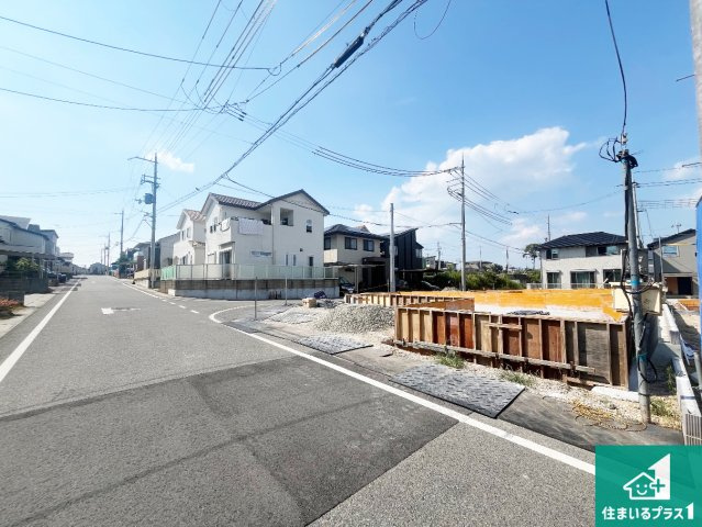 明石市大久保町松陰山手　第1期　新築一戸建ての前面道路含む現地写真|周辺は落ち着いた街並みの住宅地！子育てがしやすい住環境です！まだ未完成ですが、現地でしかわからない事もございます。是非一度ご覧ください。