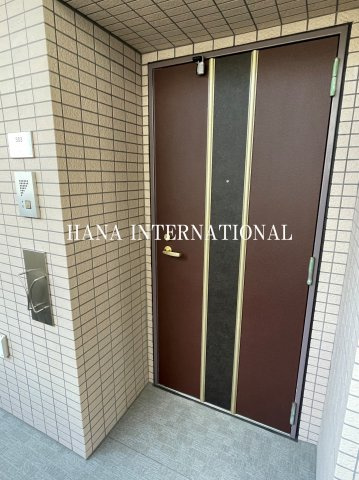HF葛西レジデンスの玄関