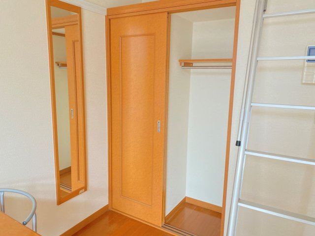 レオパレスロイヤルシティ茜の内装