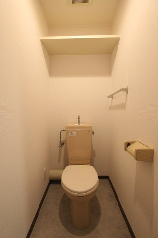 マノワールのトイレ|参考写真です。現況優先。