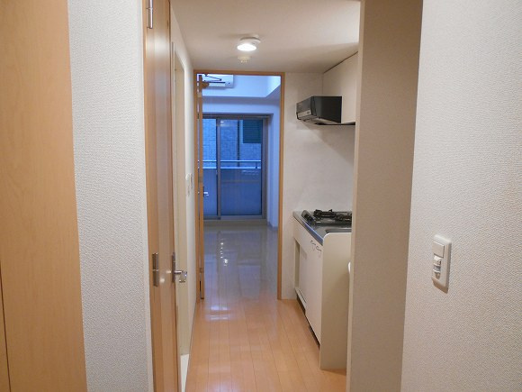 大阪市淀川区西宮原１丁目の賃貸マンションの玄関