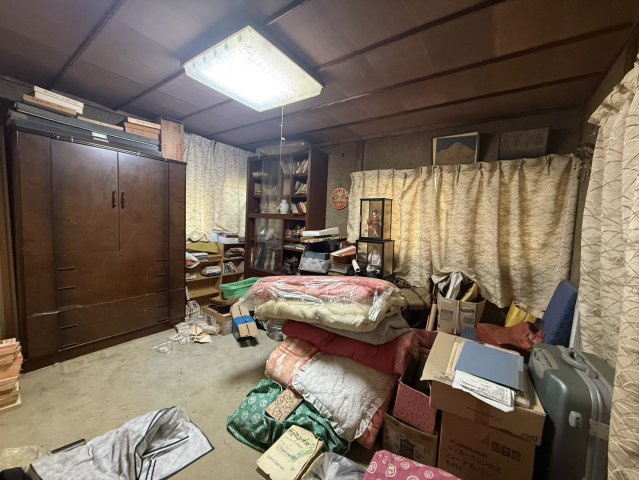 長崎市立山　一戸建ての洋室