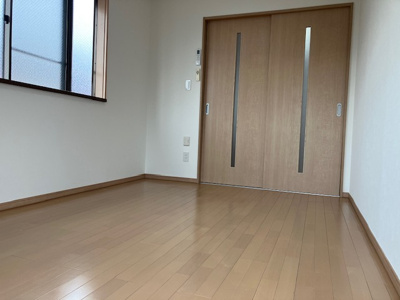【寝室】 | サンハイツ