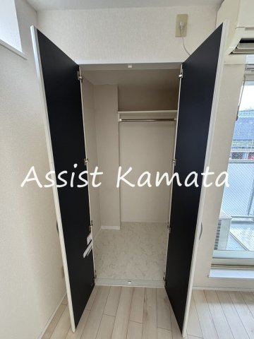b'CASA蒲田の収納|写真は同タイプの別号室です