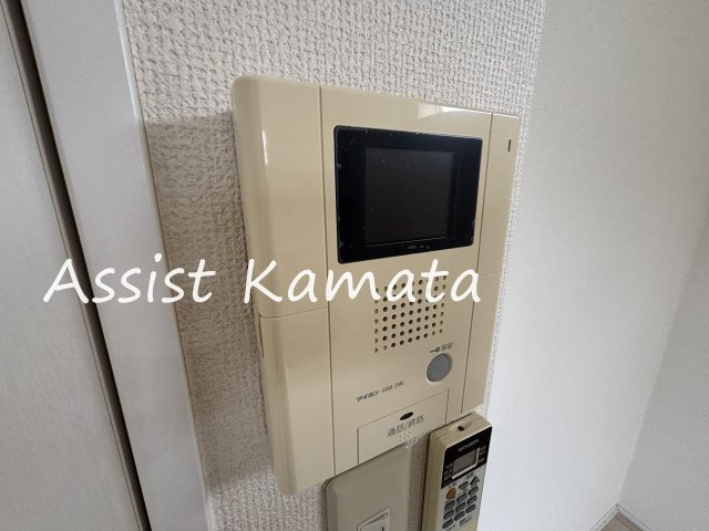 b'CASA蒲田のセキュリティ|写真は同タイプの別号室です