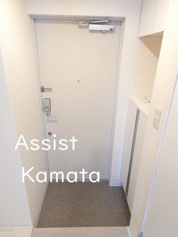 b'CASA蒲田の玄関|写真は同タイプの別号室です