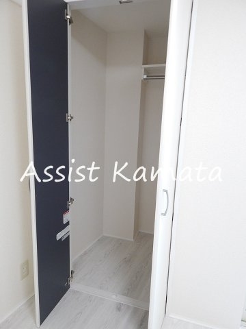 b'CASA蒲田の収納|写真は同タイプの別号室です