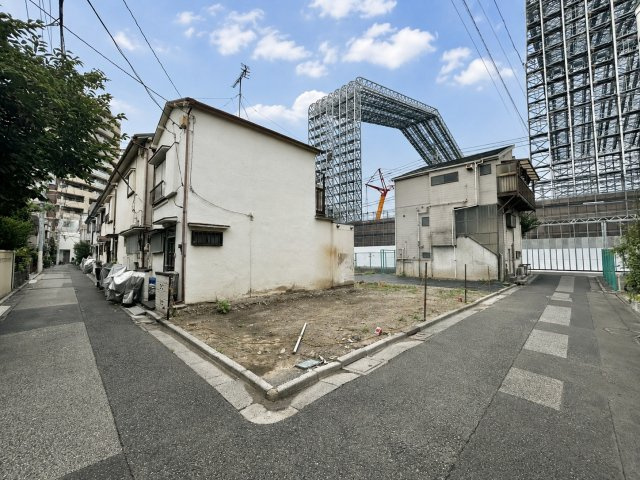 北区志茂1丁目　建築条件無し売地の前面道路含む現地写真|2026.08.03撮影

現地ご見学希望・資料請求などお気軽にお問い合わせ下さい！
03-5990-5201